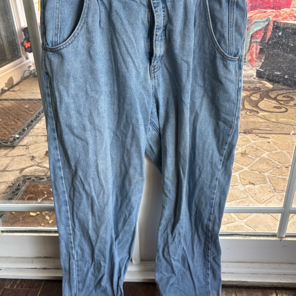 Jeans - Picture 2 of 3